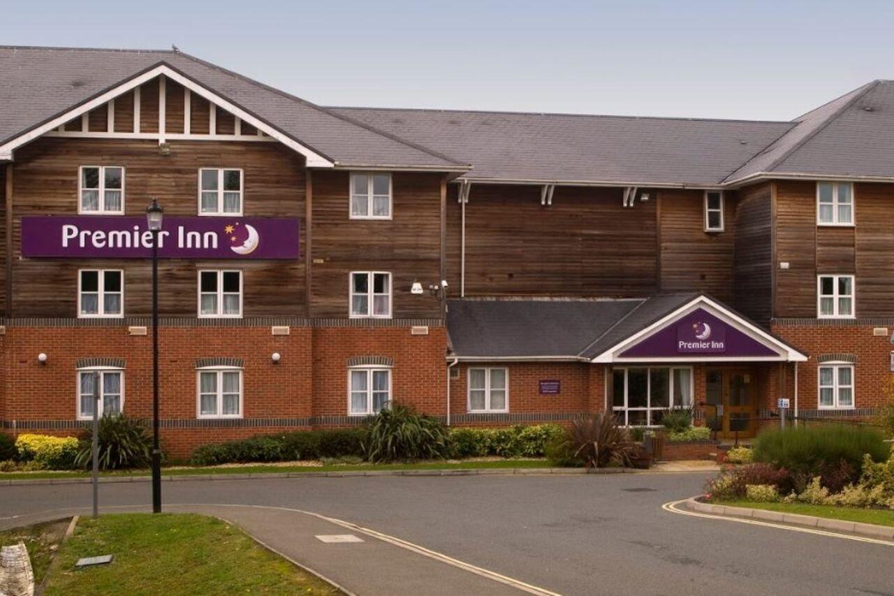 Premier Inn Isle Of Wight นิวพอร์ต ภายนอก รูปภาพ