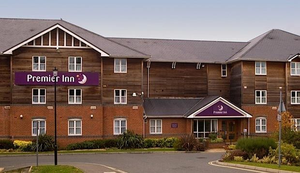 Premier Inn Isle Of Wight นิวพอร์ต ภายนอก รูปภาพ