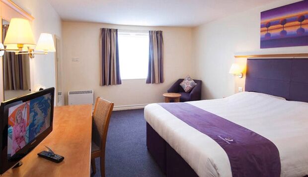 Premier Inn Isle Of Wight นิวพอร์ต ภายนอก รูปภาพ